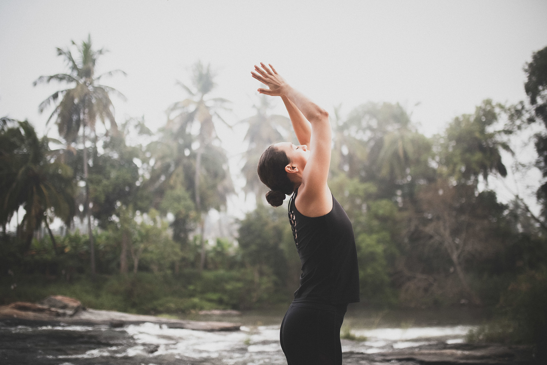 Salutation au soleil - Marie-Anne Yoga, professeur de yoga sur Bordeaux